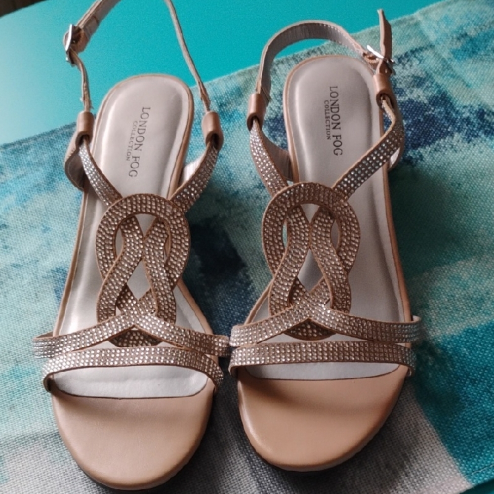 London Fog Women's Tan Sandals